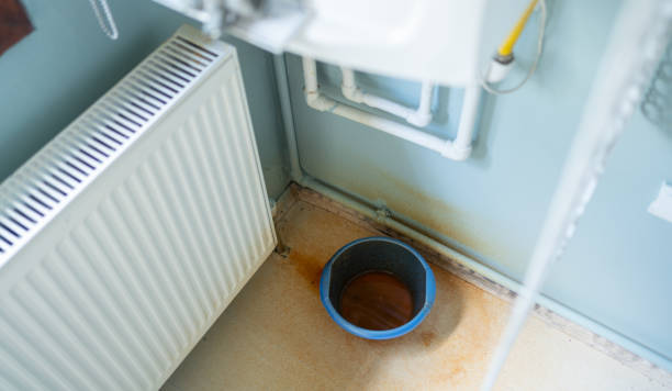 Best 24/7 water damage repair  in Granger, WA